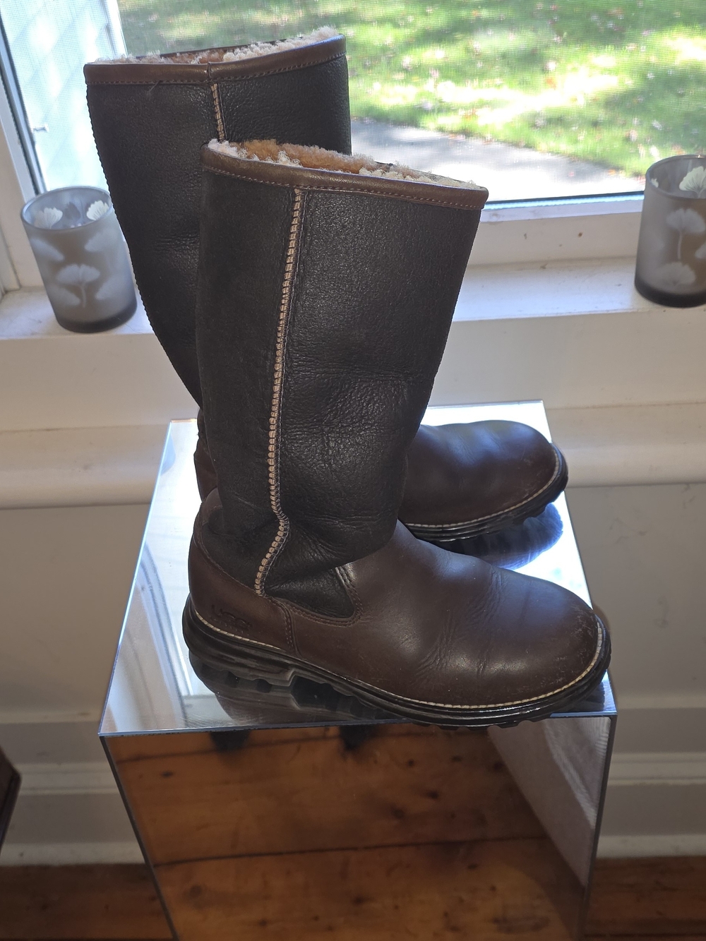 UGG Women's Tall Brown Leather Winter Boots Shearling Lined Throughout Sz 7